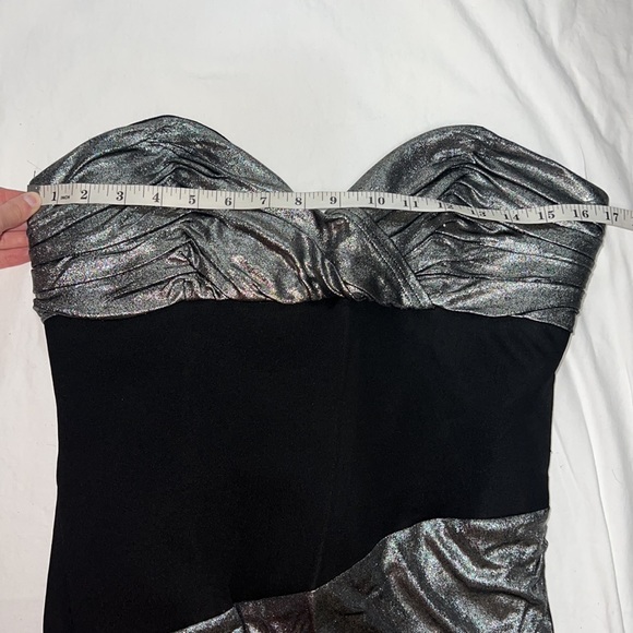 MOSCHINO Vintage 90’s Silver Metallic Lamé Strapless Sweetheart Fitted Dress - Picture 6 of 15